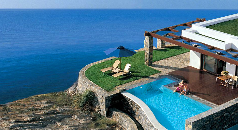 Hotel with private pool - Grand Resort Lagonissi