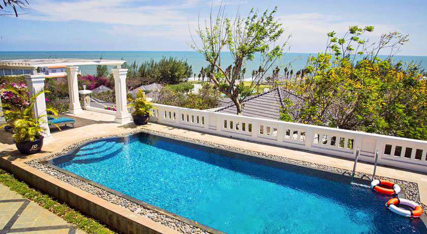 Hotel with private pool - Alma Oasis Long Hai
