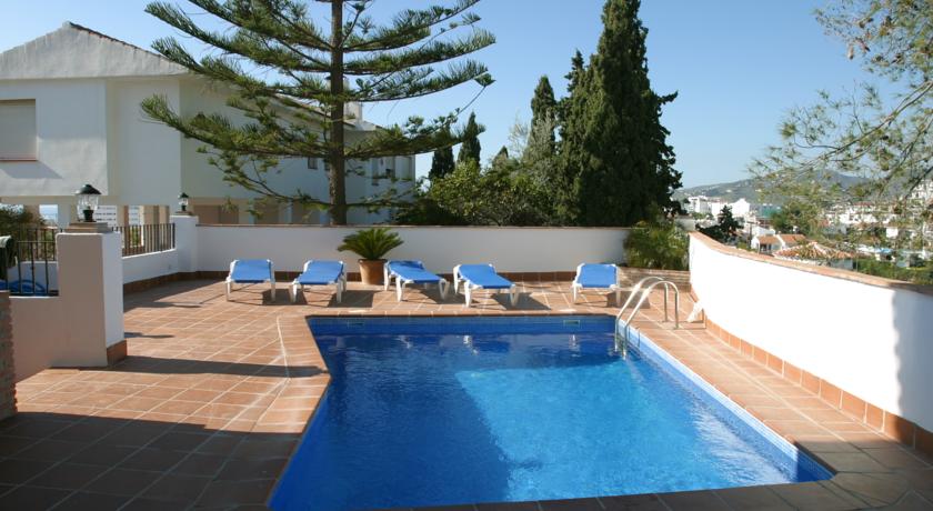 Hotel with private pool - Apartamentos Lual Burriana
