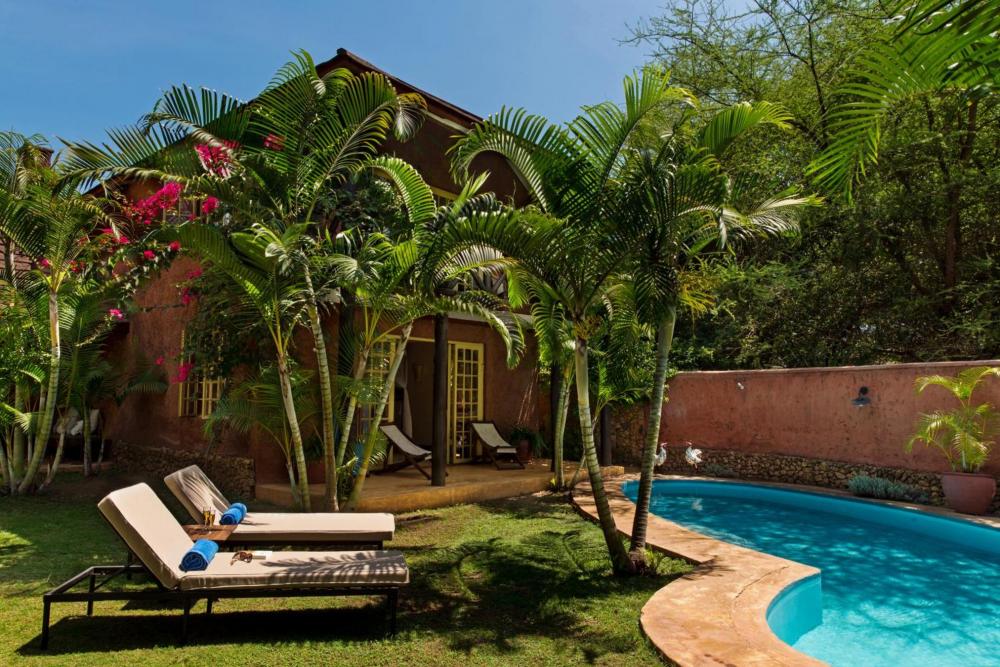 Hotel with private pool - Kili Villa
