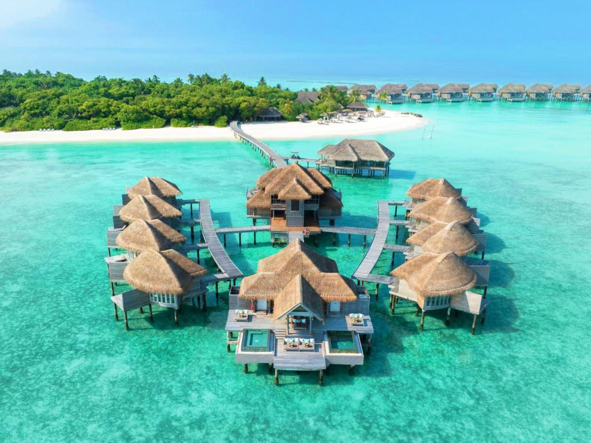 Hotel with private pool - Vakkaru Maldives