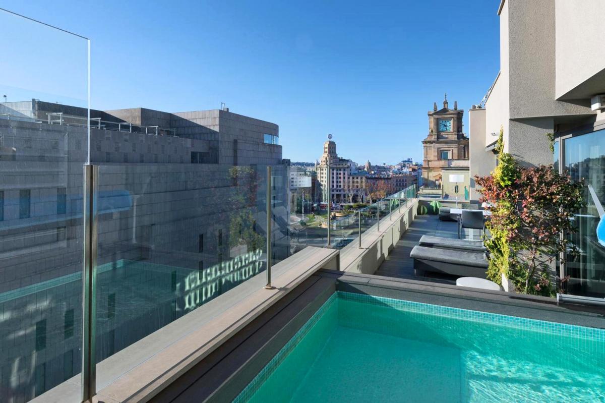 Hotel with private pool - Catalonia Square 4* Sup