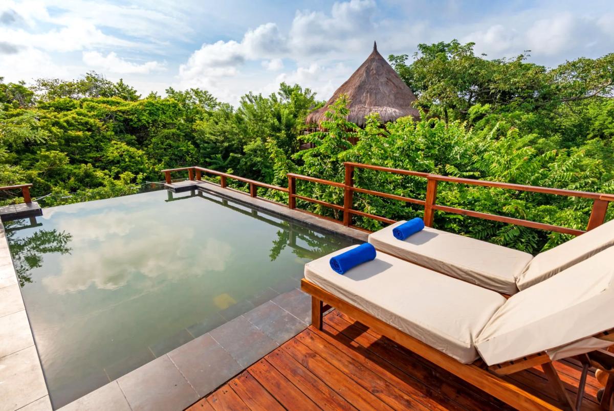 Hotel with private pool - Hotel Las Islas