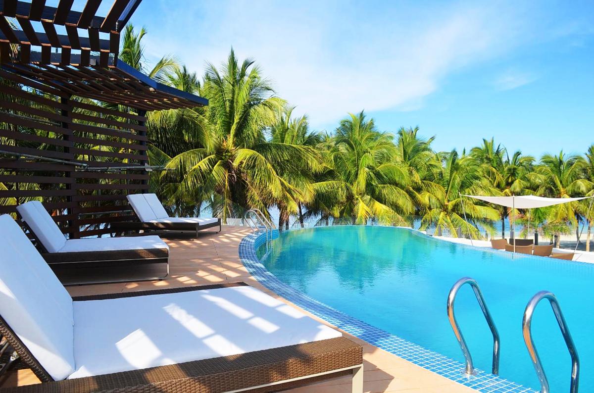 Hotel with private pool - Aqua Boracay