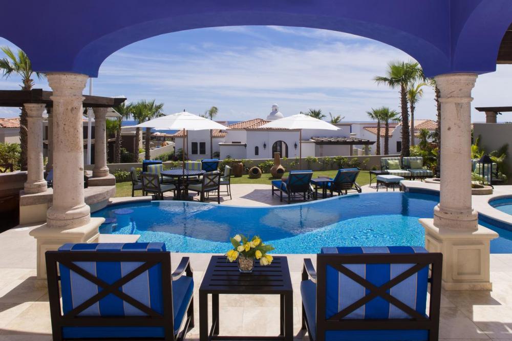 Hotel with private pool - Hacienda Encantada Resort & Spa