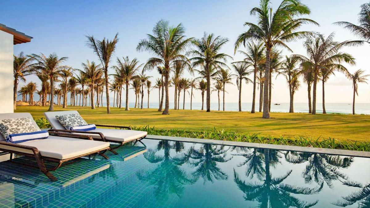 Hotel with private pool - Radisson Blu Resort Cam Ranh
