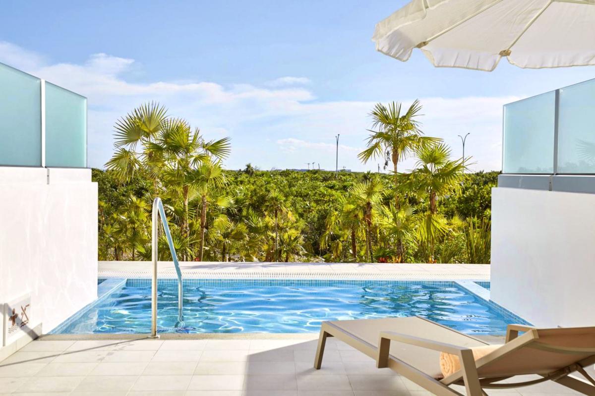 Hotel with private pool - Riu Palace Costa Mujeres - All Inclusive