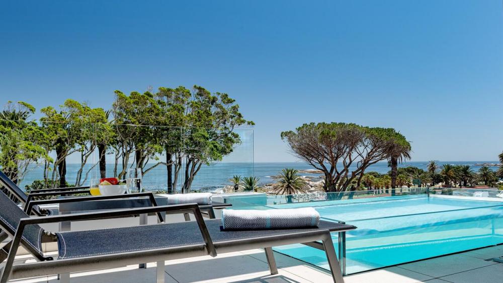 Hotel with private pool - South Beach Camps Bay Boutique Hotel