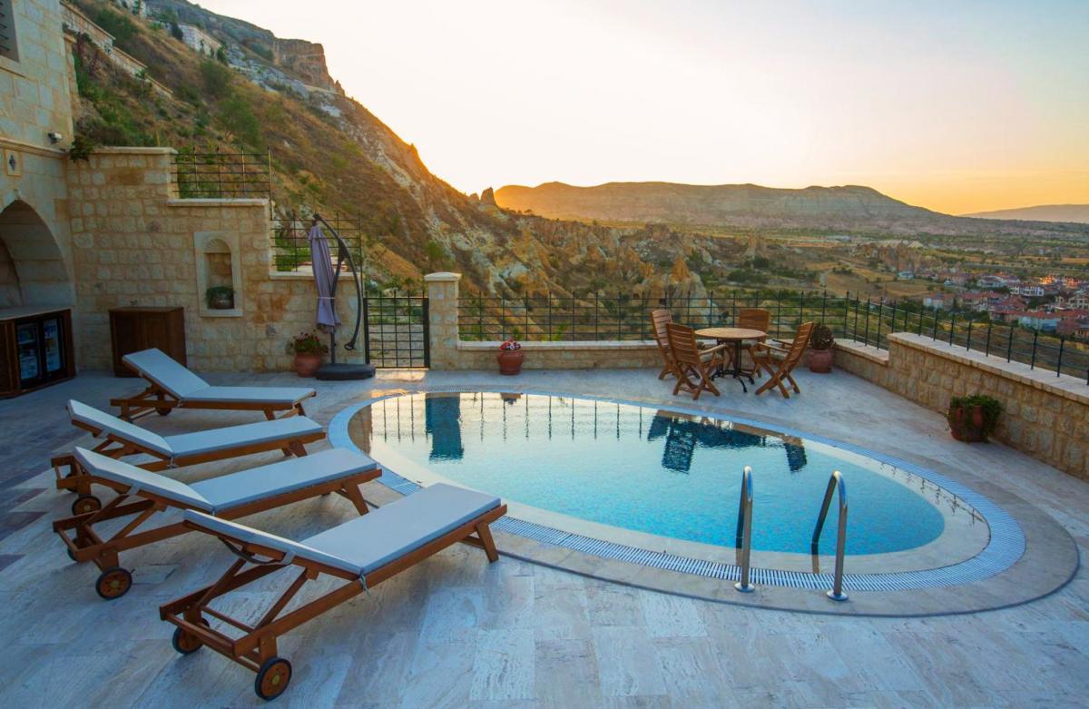 Hotel with private pool - Kayakapi Premium Caves Cappadocia