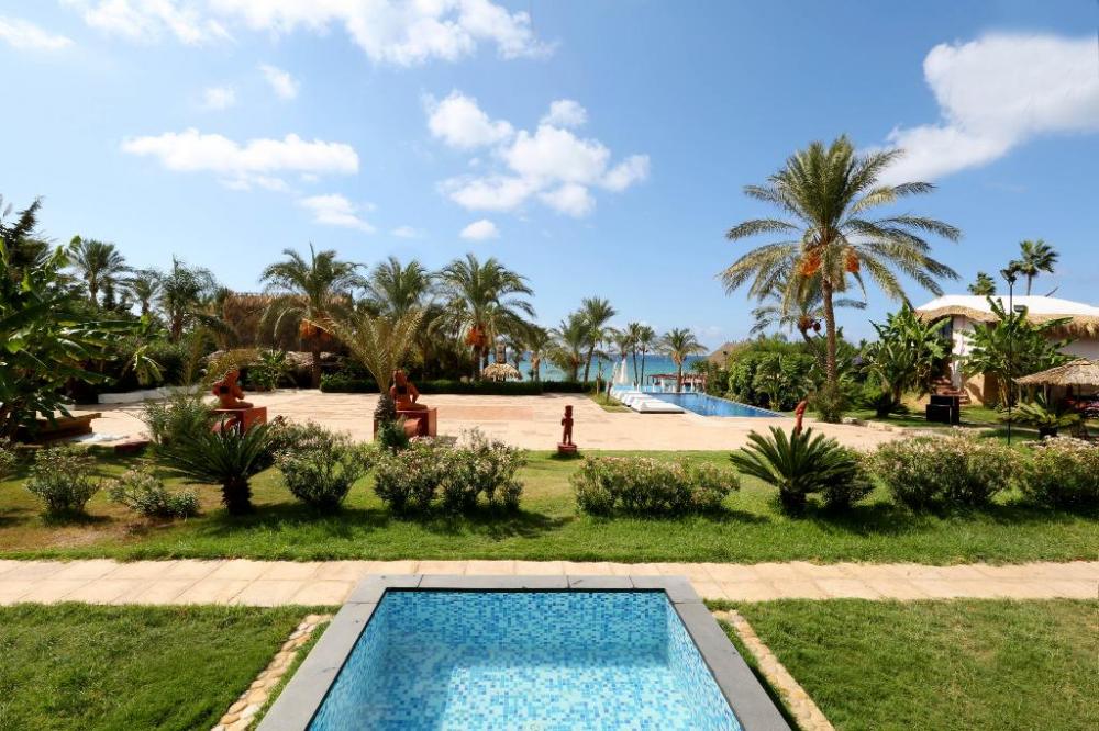 Hotel with private pool - Janna Sur Mer