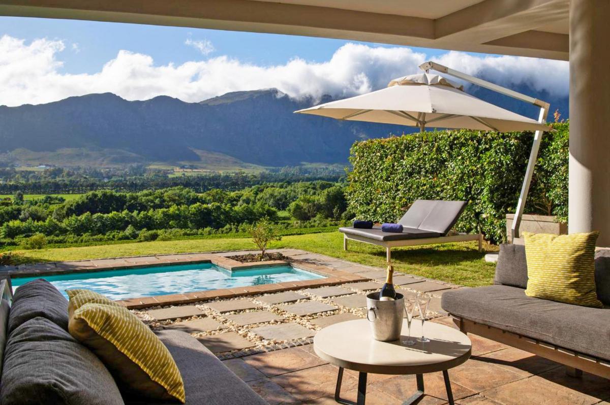 Hotel with private pool - Mont Rochelle Hotel and Vineyard