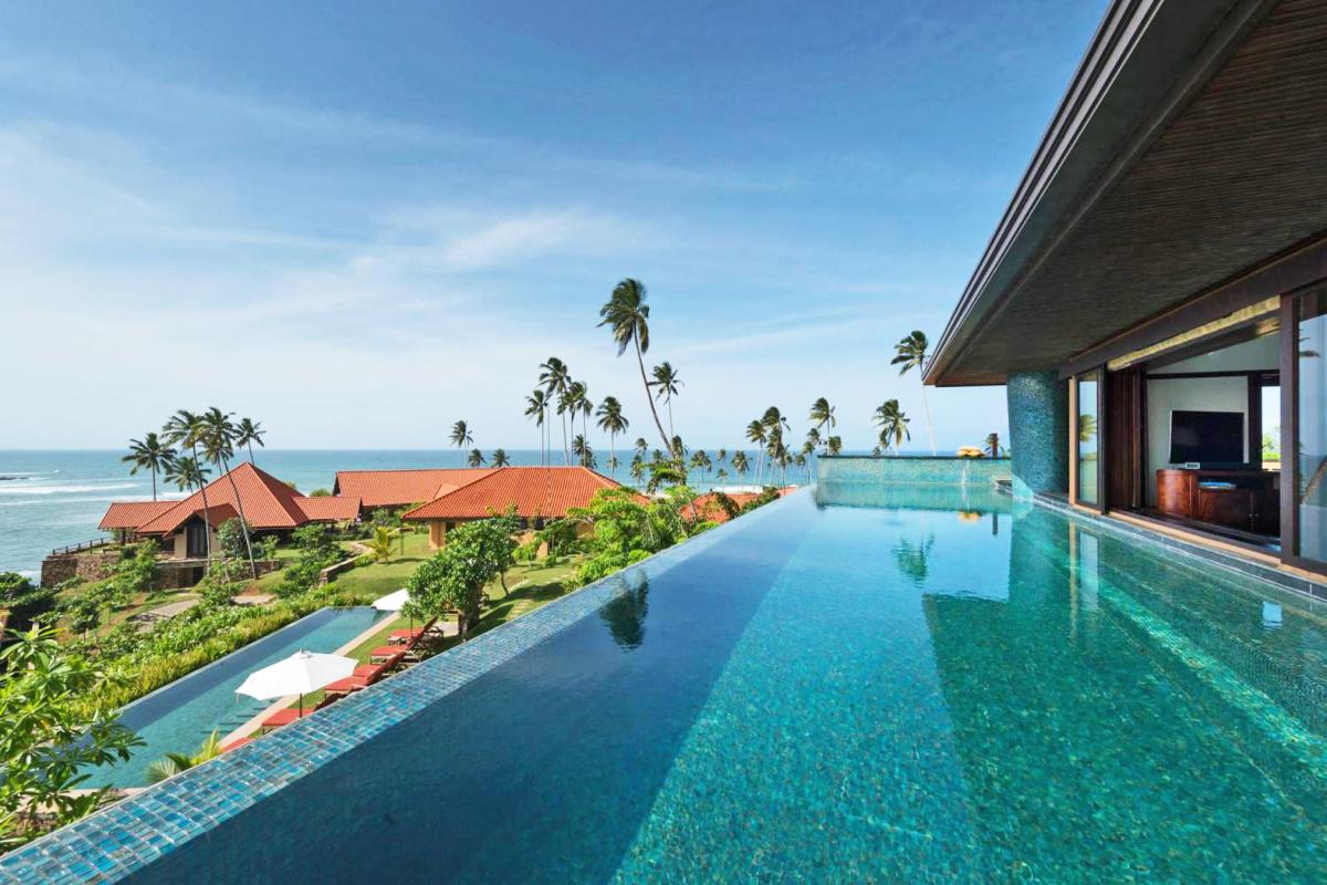 Hotel with private pool - Cape Weligama