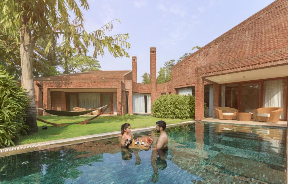 Hotel with private pool - The Westin Sohna Resort & Spa