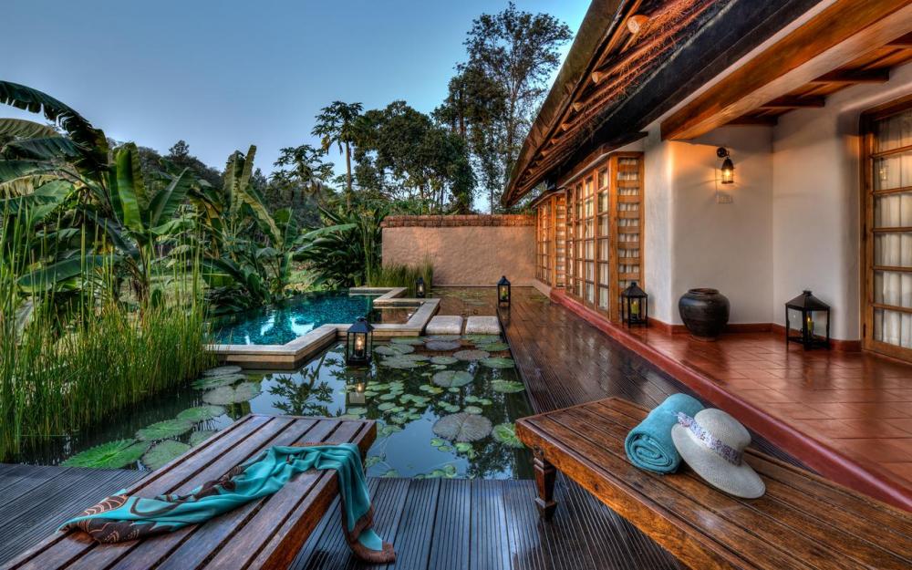 Hotel with private pool - Evolve Back Coorg