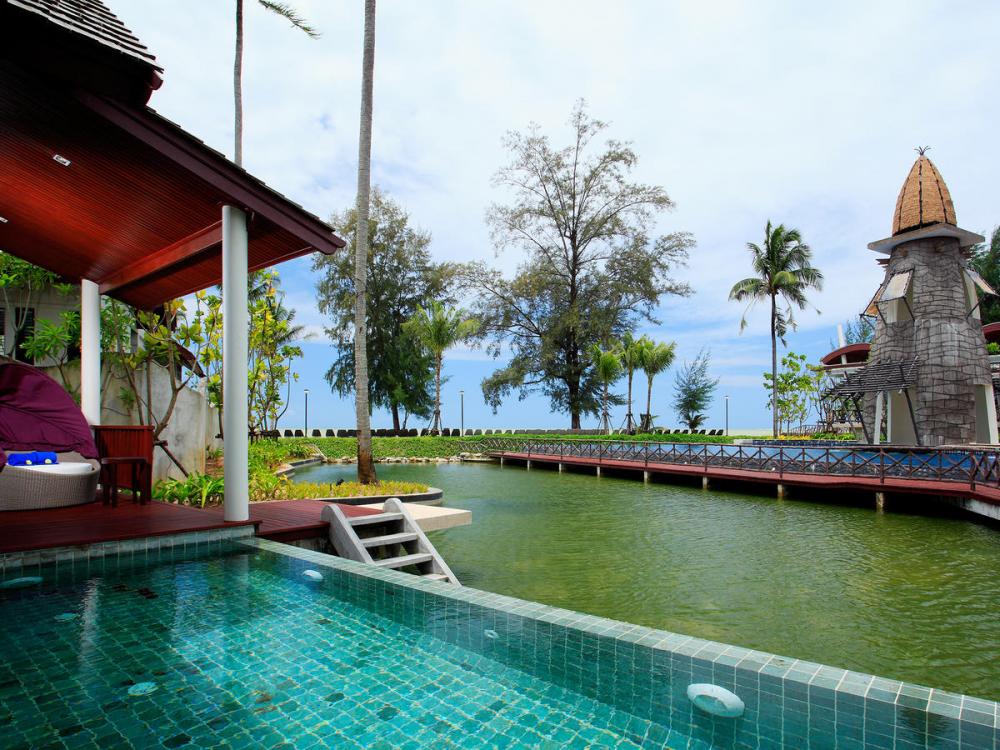 Hotel with private pool - Graceland Khaolak Beach Resort