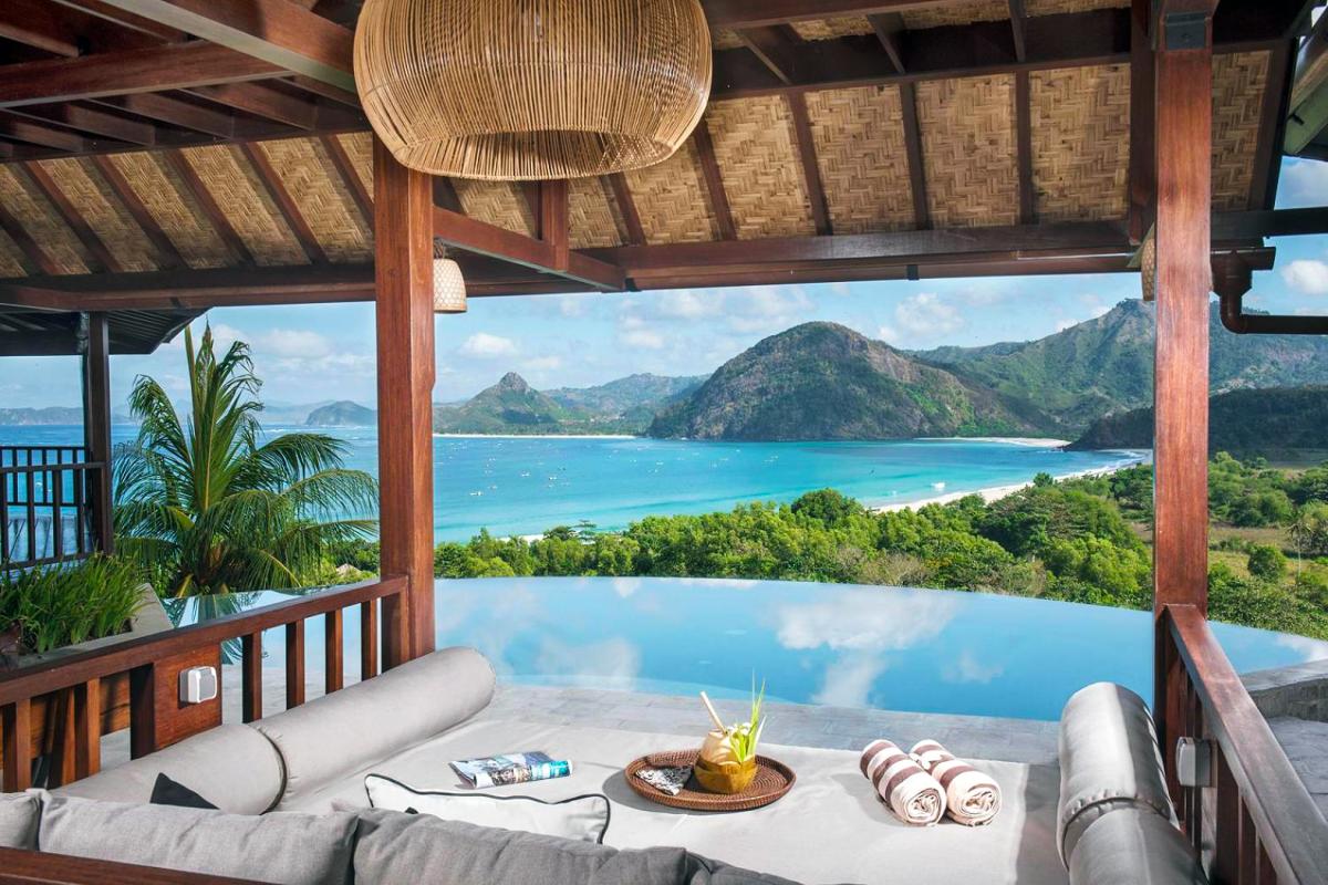 Hotel with private pool - Sempiak Villas