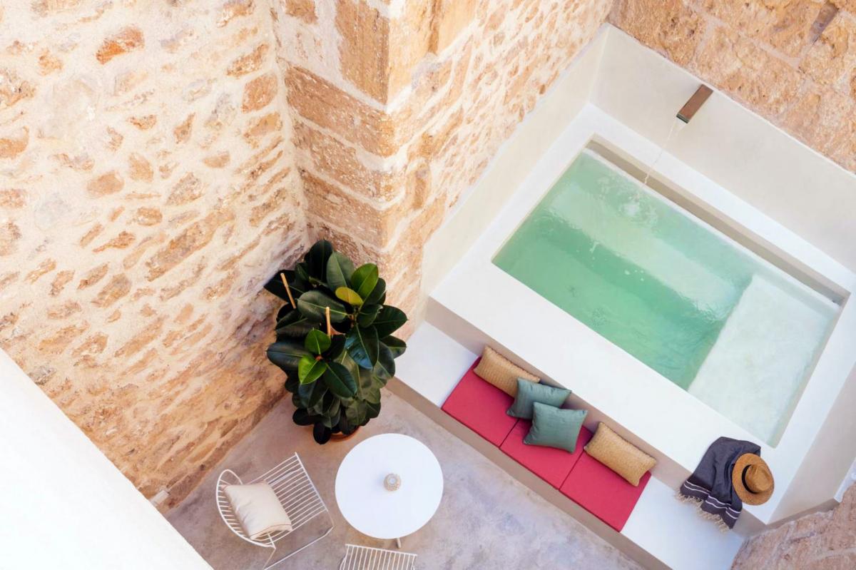 Hotel with private pool - ARA Alcudia