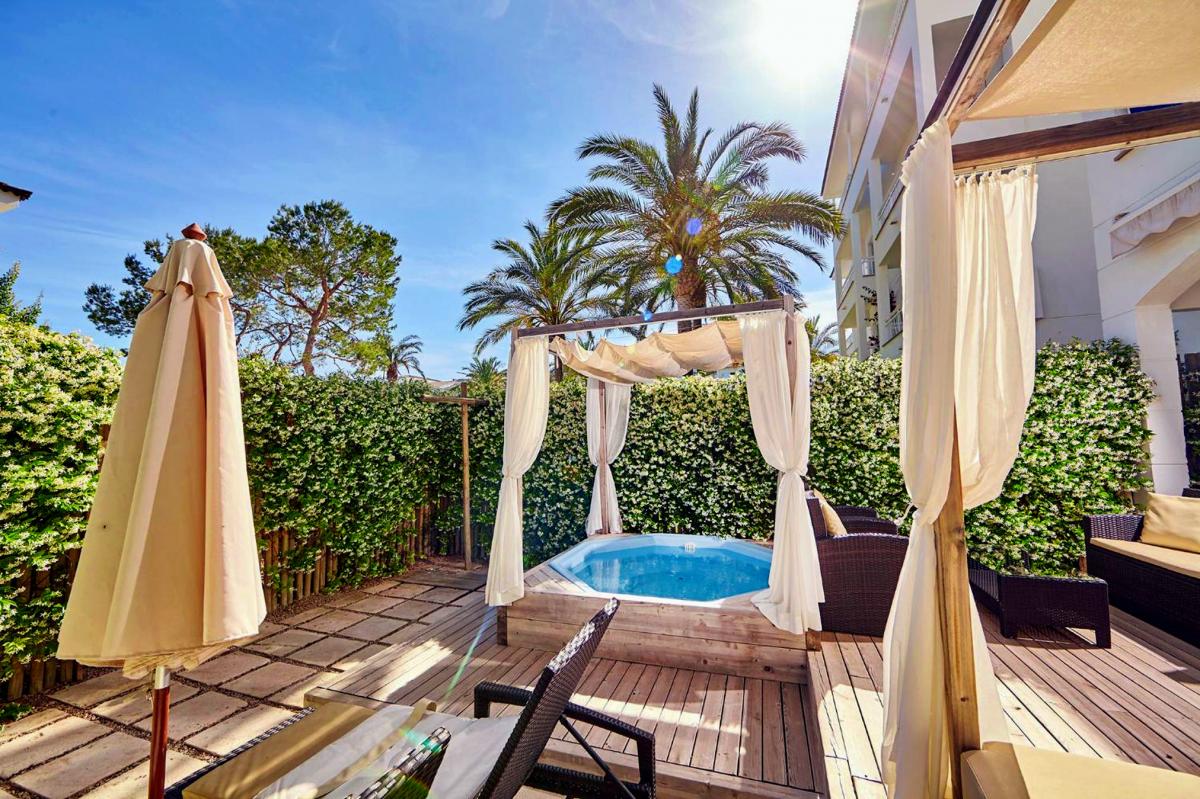 Hotel with private pool - Prinsotel La Dorada