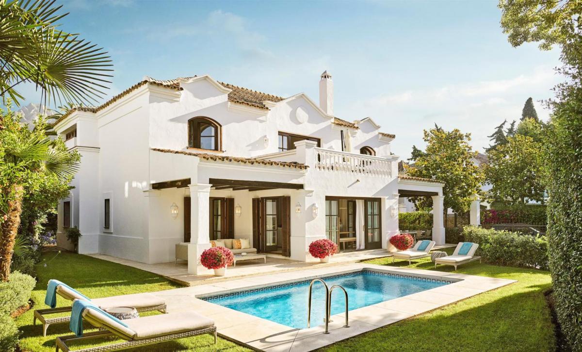 Hotel with private pool - Marbella Club Hotel · Golf Resort & Spa