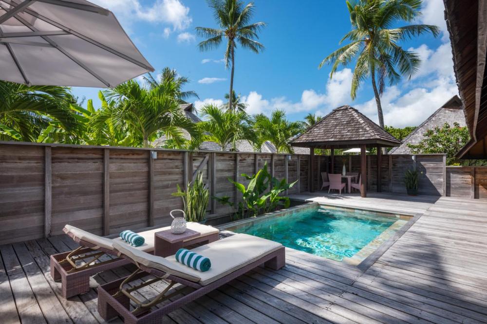 Hotel with private pool - Hilton Moorea Lagoon Resort & Spa