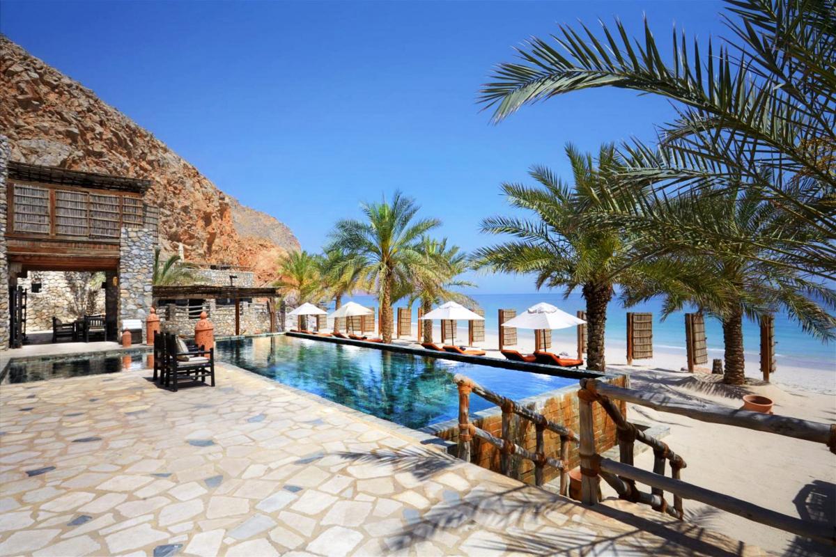 Hotel with private pool - Six Senses Zighy Bay