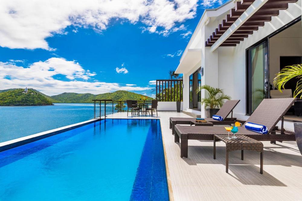 Hotel with private pool - Busuanga Bay Lodge