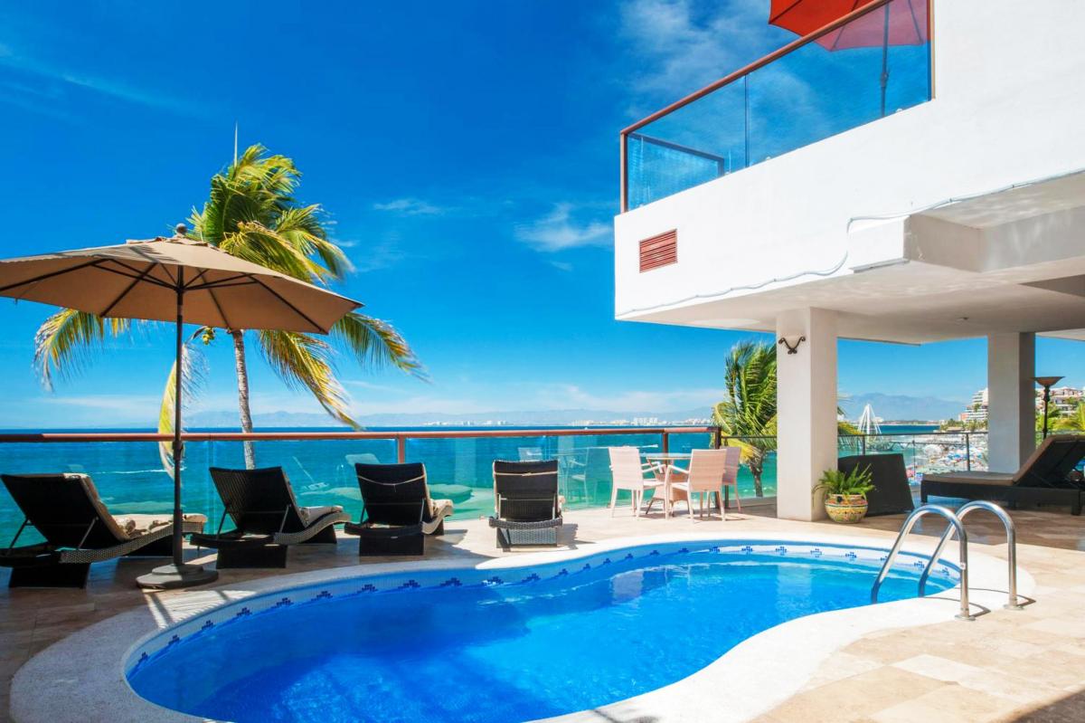 Hotel with private pool - Vallarta Shores Beach Hotel