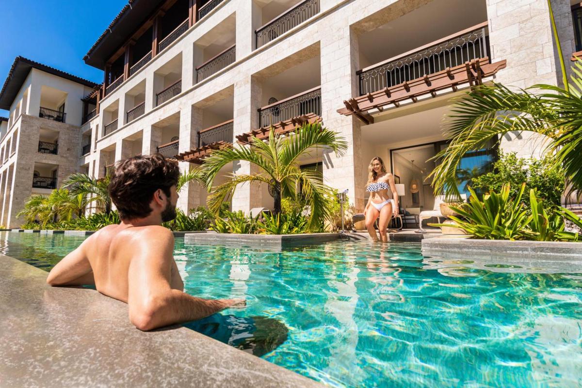 Hotel with private pool - Unique Club at Lopesan Costa Bávaro Resort