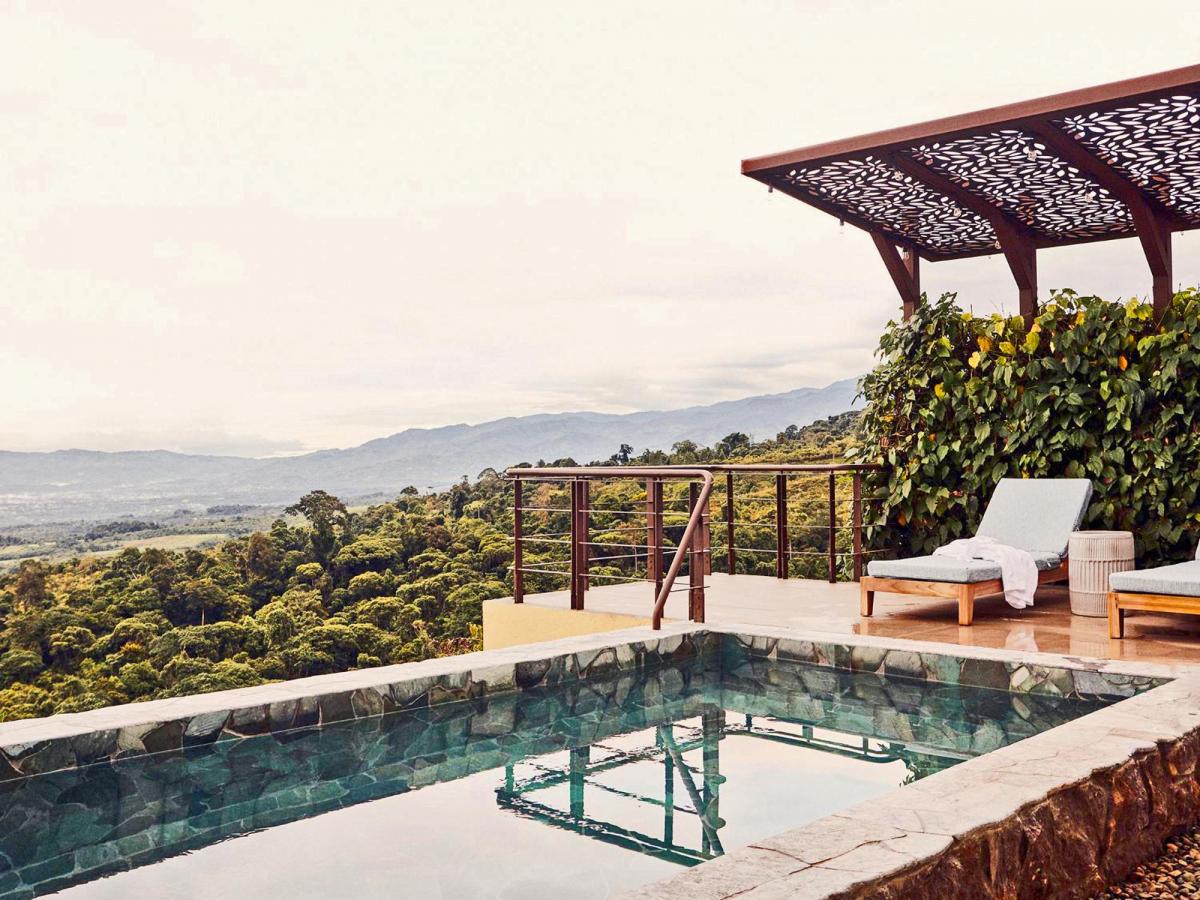 Hotel with private pool - Hacienda AltaGracia Auberge Resort