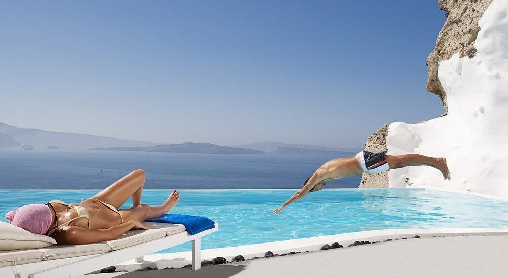 Hotel with private pool - Andronis Boutique Hotel