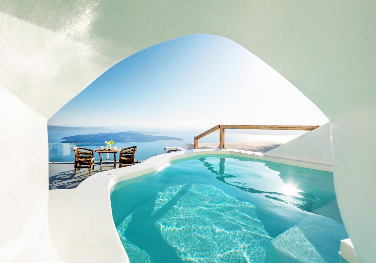 Santorini katikies greece jet2holidays santorinidave Best Hotels in Santorini with Private Infinity Pools