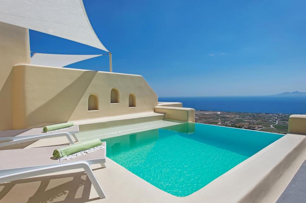 Hotel with private pool - Skyfall Suites - Adults Only
