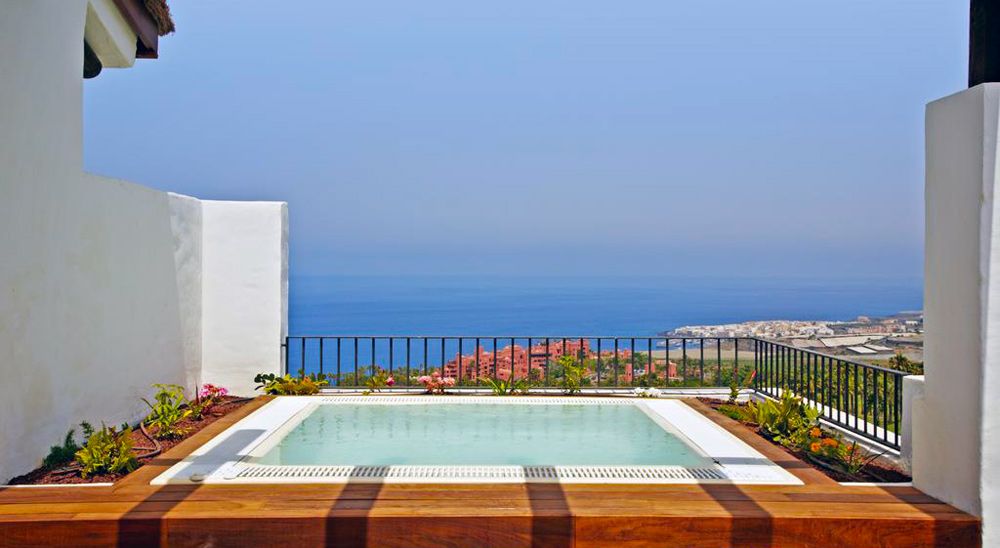 Hotel with private pool - Las Terrazas de Abama