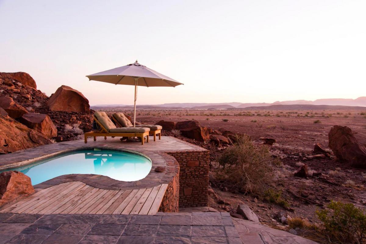 Hotel with private pool - Twyfelfontein Country Lodge