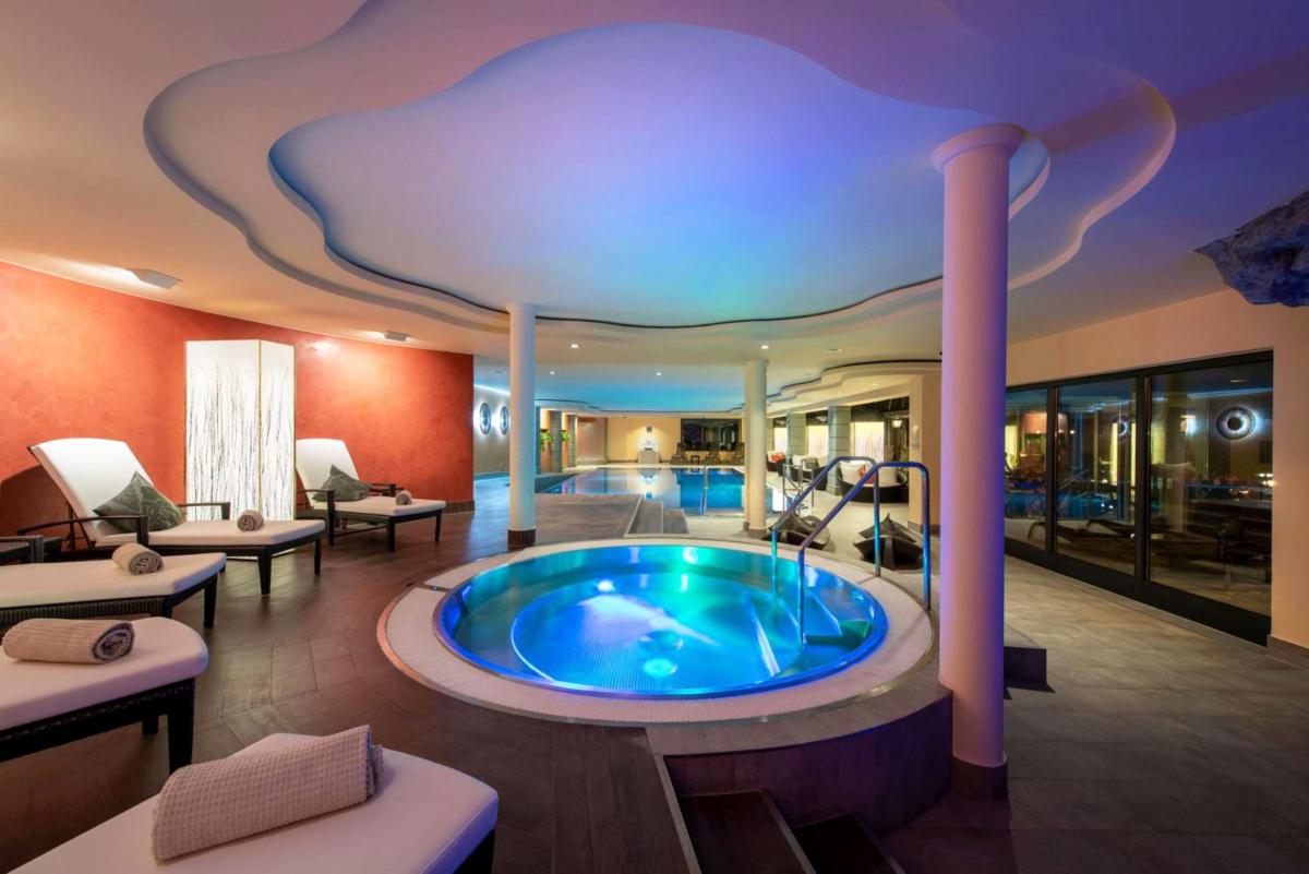 Hotel with private pool - BEAUSiTE Zermatt