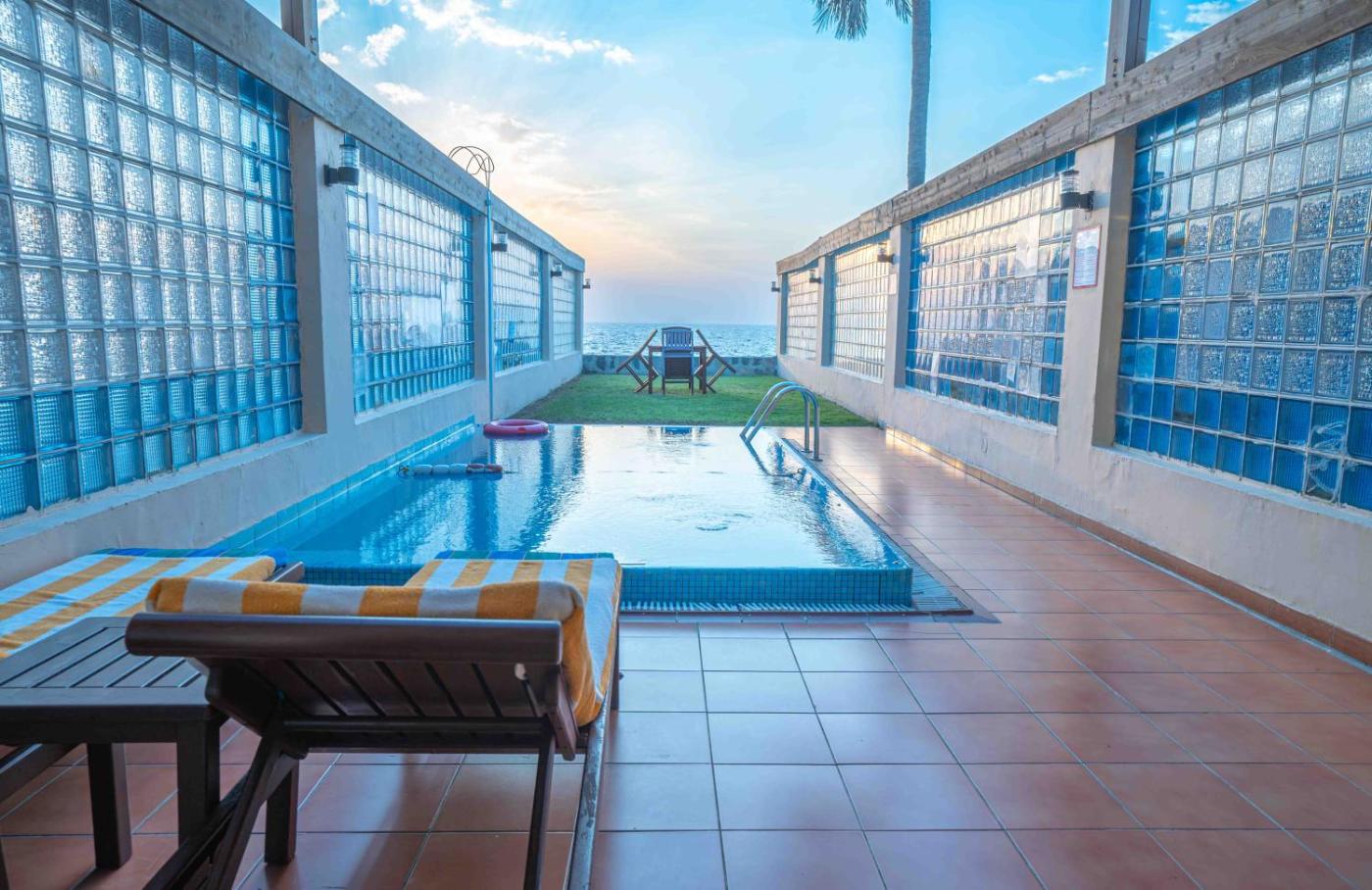 Hotel with private pool - Al Nawras Island Resort