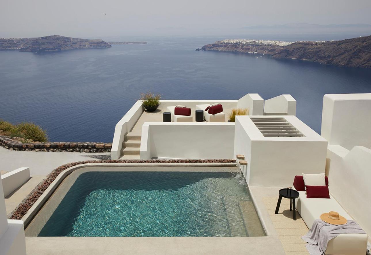 Hotel with private pool - Atoles Retreat