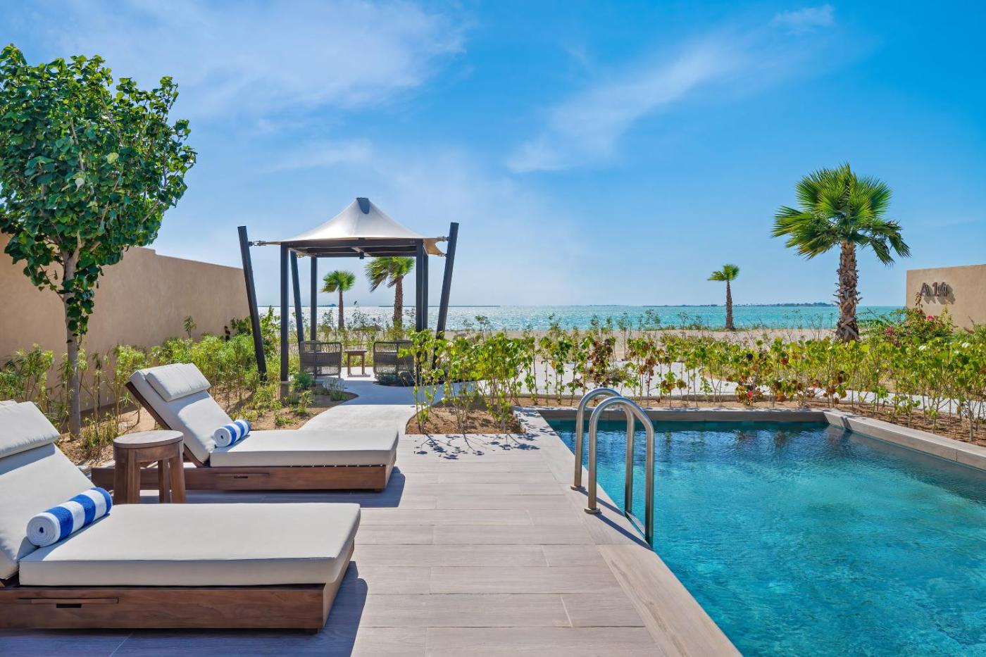 Hotel with private pool - Bab Al Nojoum Hudayriyat Villas