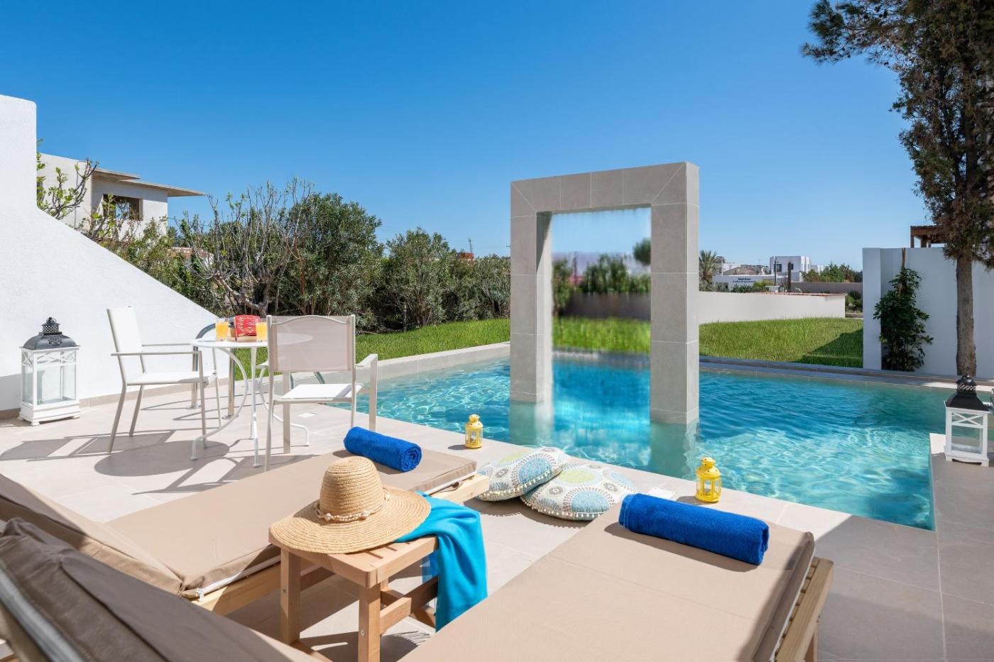 Hotel with private pool - Belmare Hotel