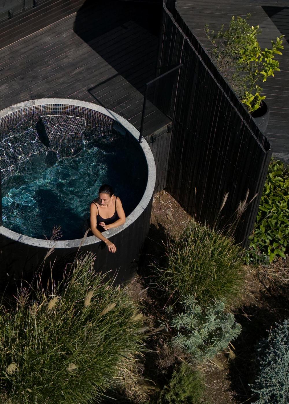 Hotel with private pool - Cassis Red Hill
