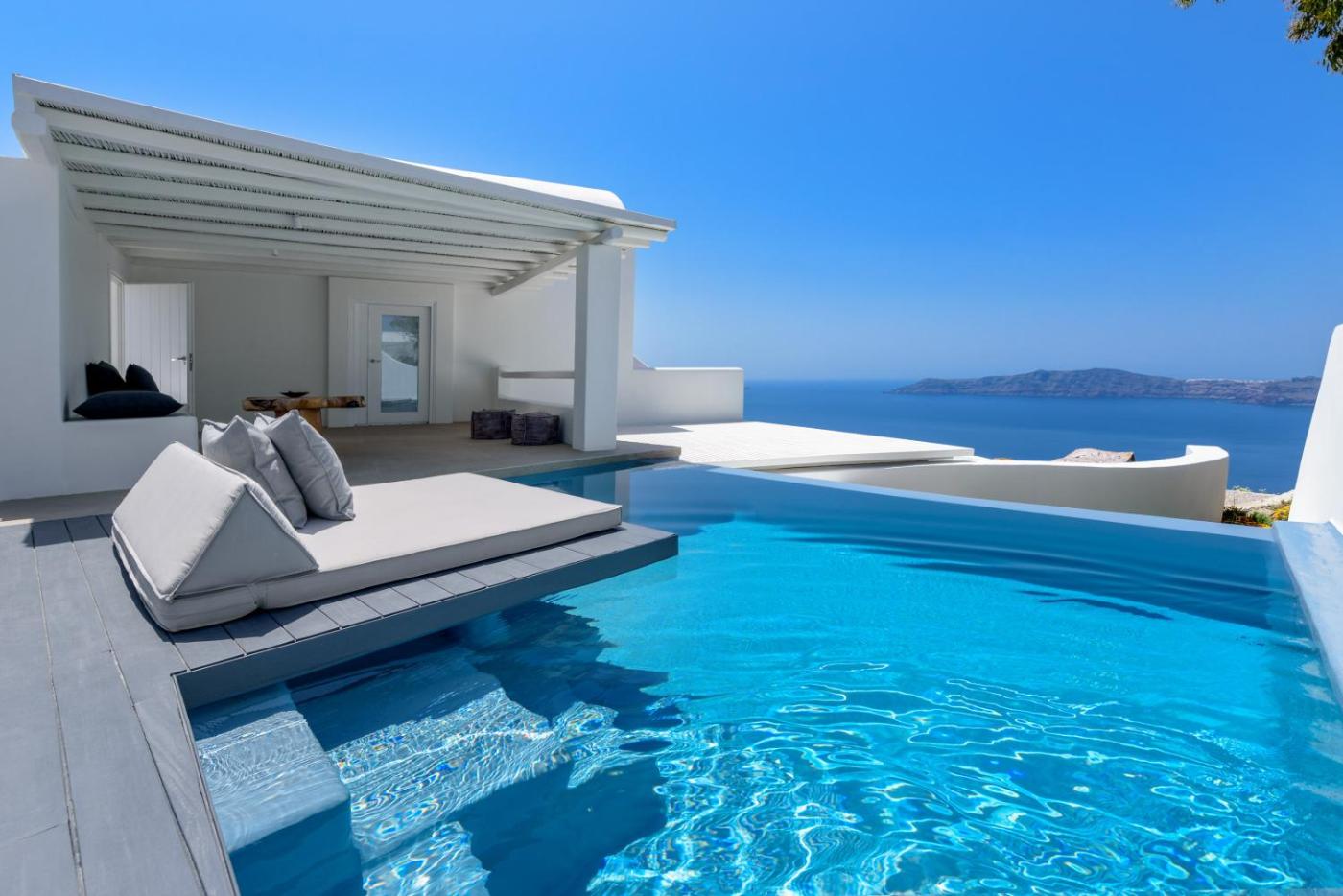 Hotel with private pool - Cavo Tagoo Santorini