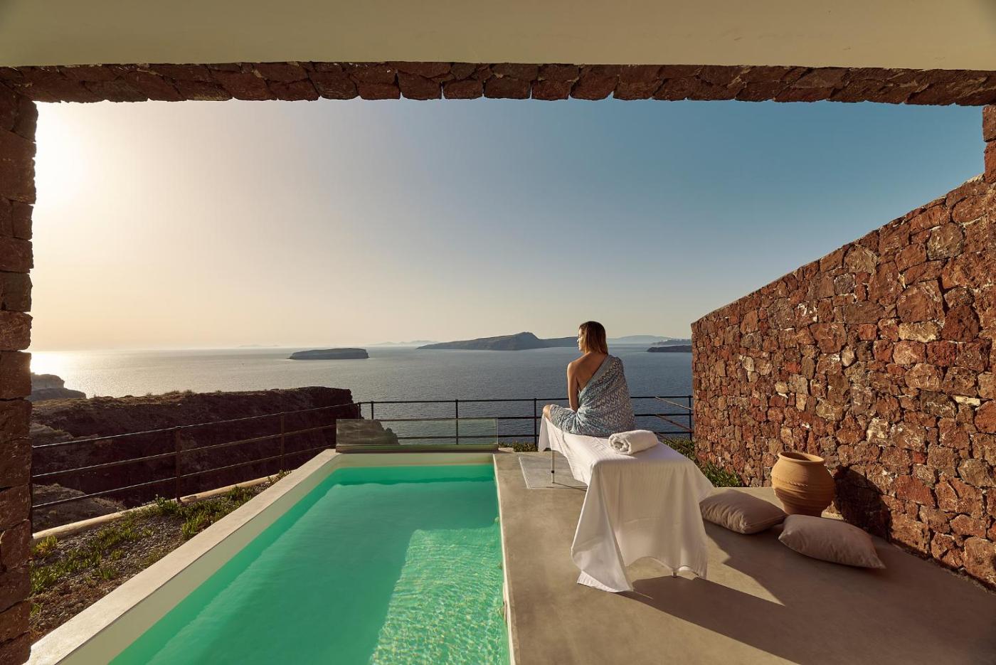 Hotel with private pool - Coco-Mat Hotel Santorini