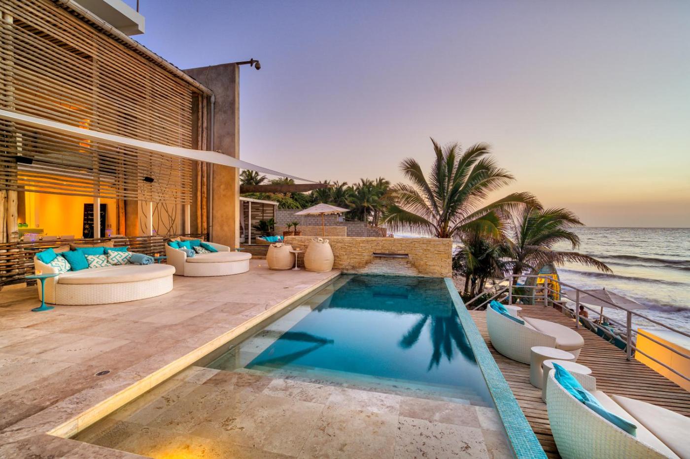 Hotel with private pool - Dco Suites Lounge & Spa
