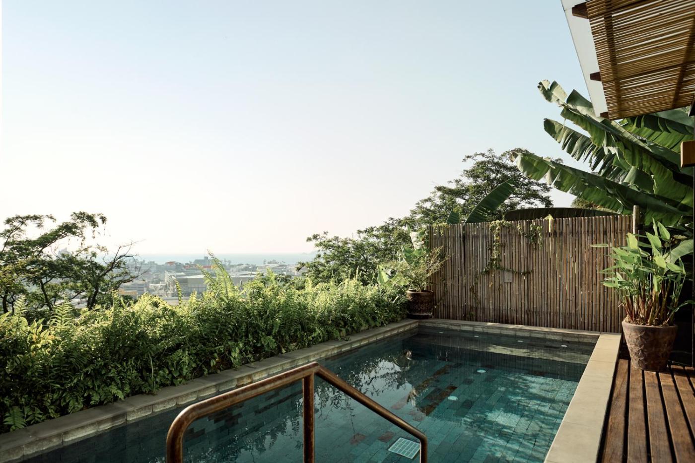 Hotel with private pool - Dinso Resort & Villas Phuket