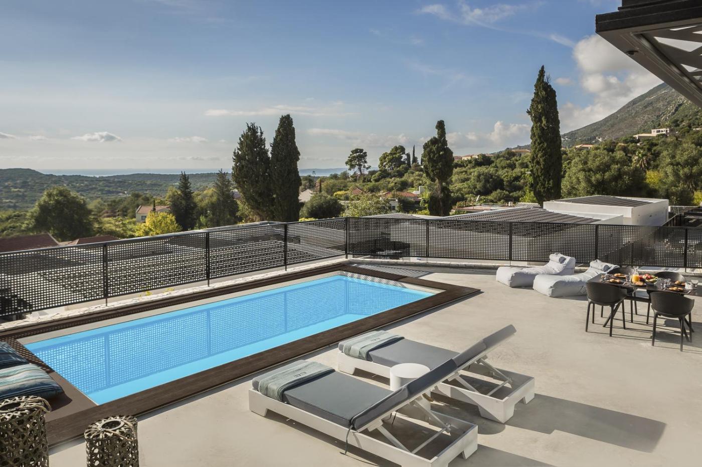 Hotel with private pool - Erolidae Villas
