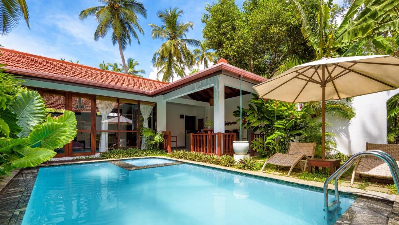 Hotel with private pool - Good Karma Ayurvedic Resort