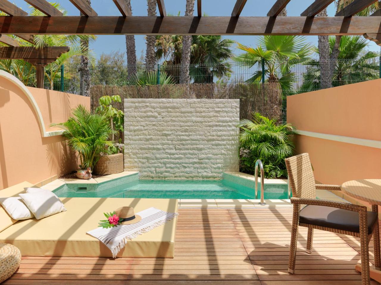 Hotel with private pool - Green Garden Eco Resort & Villas