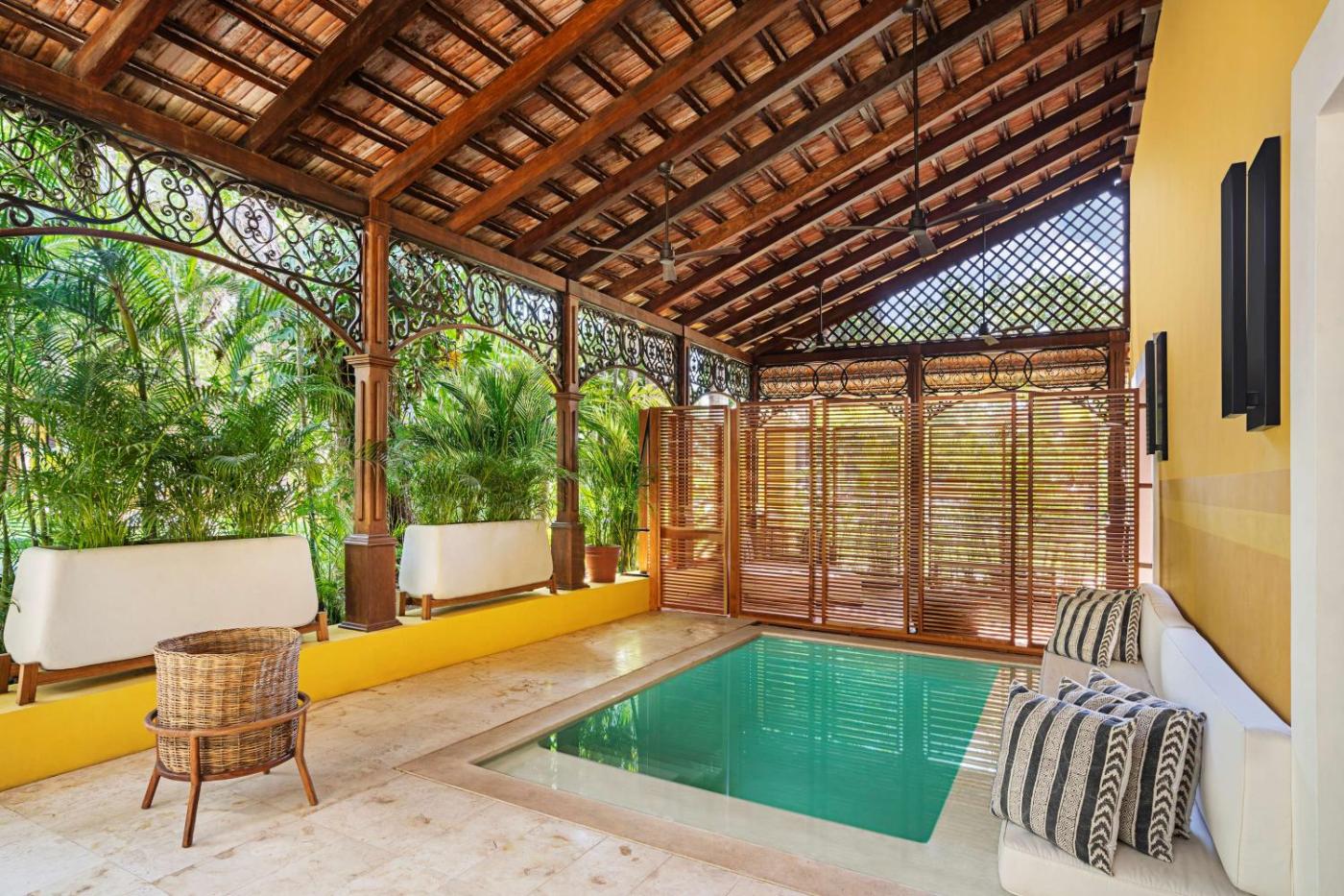 Hotel with private pool - Hacienda Xcanatun by Angsana