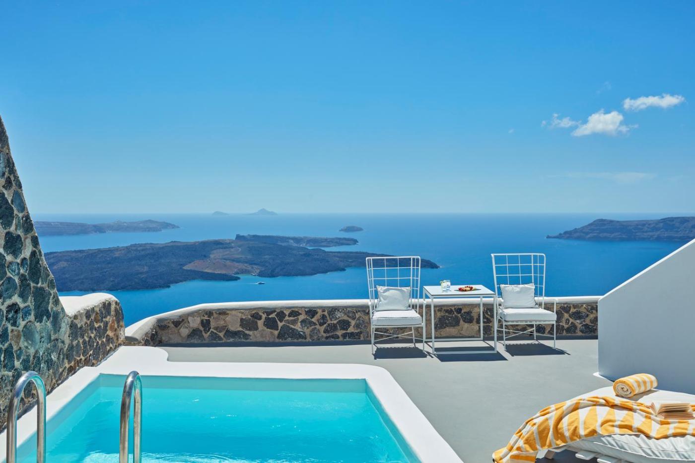 Hotel with private pool - Katikies Chromata Santorini