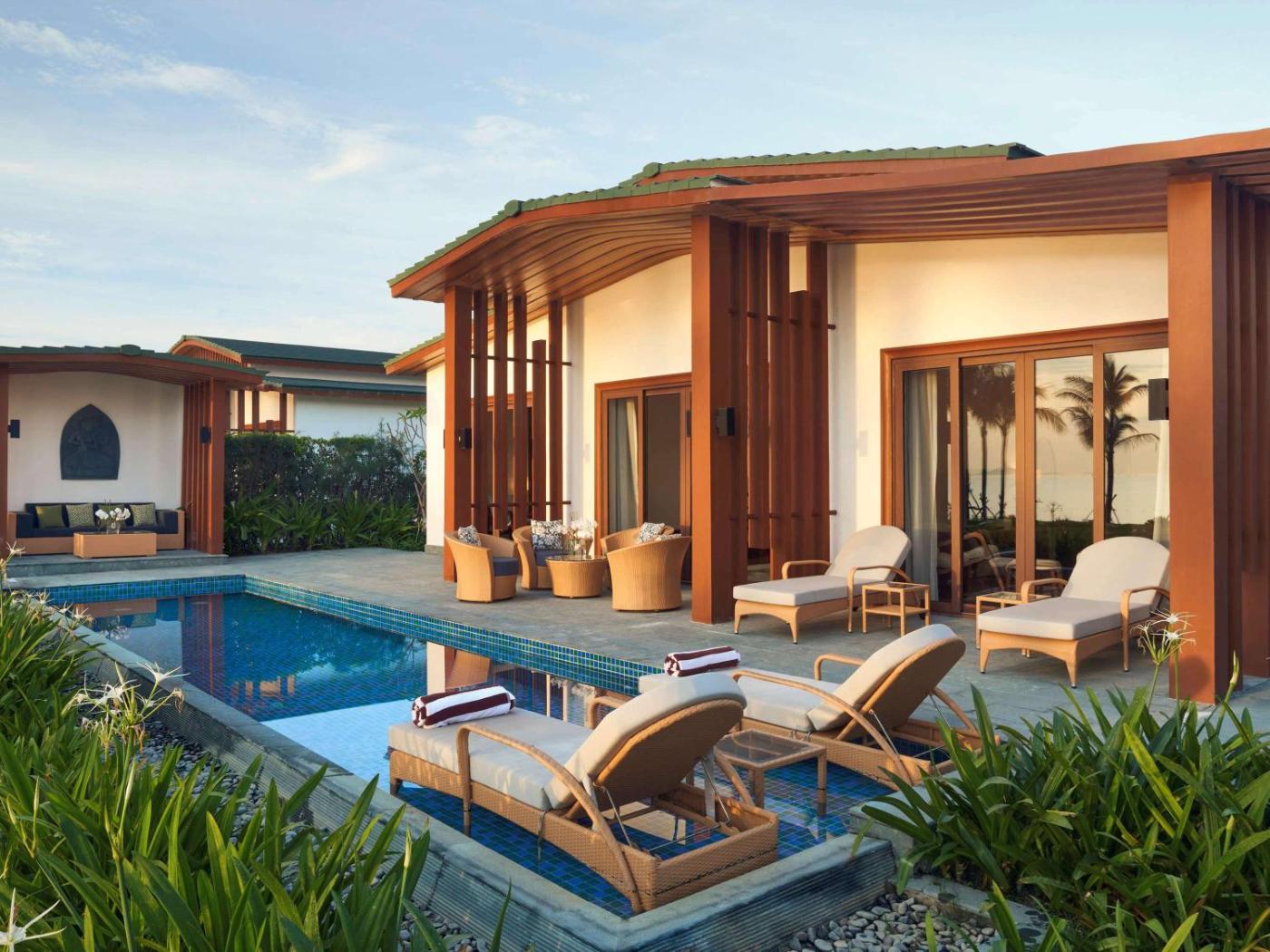 Hotel with private pool - Mövenpick Resort Cam Ranh
